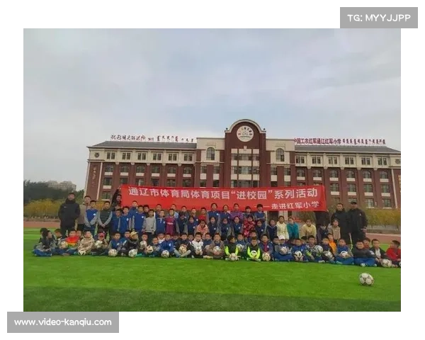 软式棒垒球教材进驻全国2000所小学 体教融合迈出新步伐